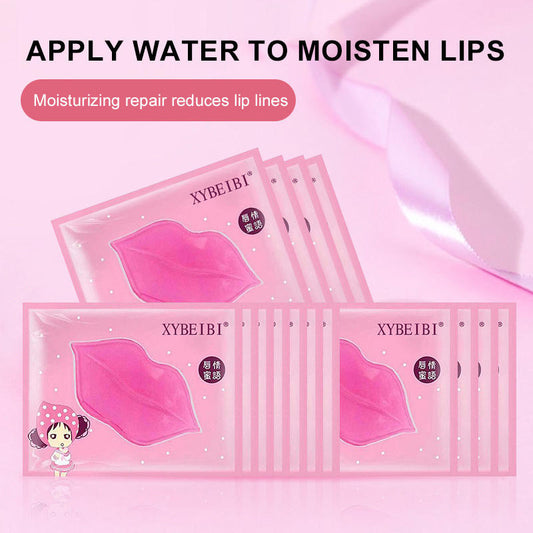 Lip mask is applied to remove dead skin fade lip wrinkles darken the lips moisturize and moisturize the lips